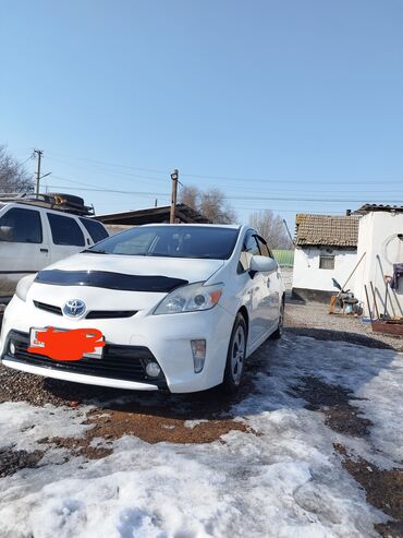 Toyota: Toyota Prius: 2015 г., 1.8 л, Автомат, Гибрид, Хэтчбэк