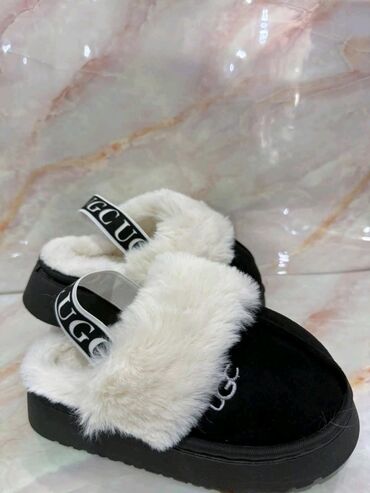 Ugg obuća: Ugg papuče, bоја - Bež, 38 — 9