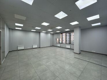 Помещения свободного назначения: Сдается в аренду пом-е 193 м2 Центральные коммуникации 2 санузла 2 — 7