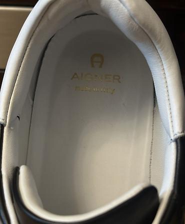aigner: • Yeni kimidir. Sadəcə 2 dəfə geyinilib. • Endirimdə 429 eurodan 109 — 3
