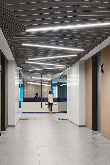 Другое освещение: Интерьерный подвесной линейный светильник! Черный корпус, цветовая at lalafo.kg — 8 Другое освещение: Интерьерный подвесной линейный светильник! Черный корпус, цветовая — 8