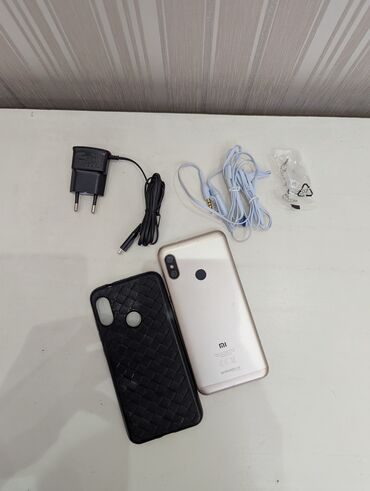 куплю сим карты билайн: Xiaomi, Mi A2 Lite, Б/у, 32 ГБ, цвет - Бежевый, 2 SIM