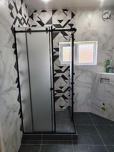 Душевые перегородки и ограждения: Мы предоставляем вам стеклянные закаленные душевые перегородки! Стиль — 4