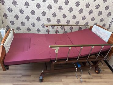двуспальная кровать с подъемным механизмом: Кровать трансформер, Другой вид, Б/у, Односпальный, С матрасом