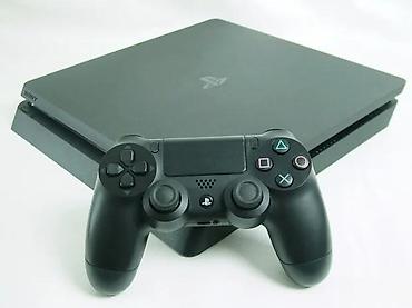 second hand shop electronics: U ponudi Sony Playstation 4. Konzola je najnoviji SLIM model, odlično — 4