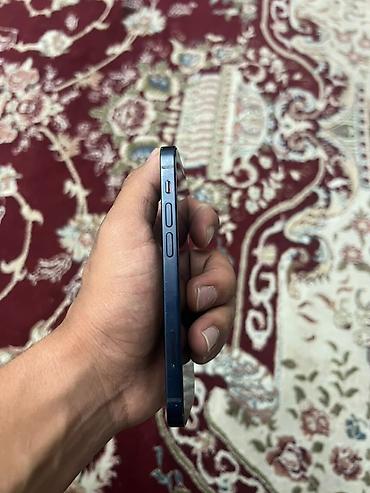 iphone 12 mini купить: IPhone 12 mini, черный, корпус с плоскими гранями. Основные — 2