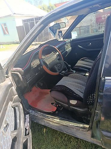 е 303 302: Audi 100: 1989 г., Механика, Седан — 8
