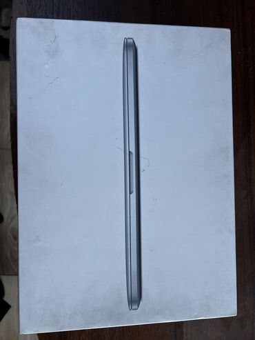 Samsung: Apple MacBook Pro 2014 İ5 -8 ci nəsil 8 ram 128 ssd Qutunun