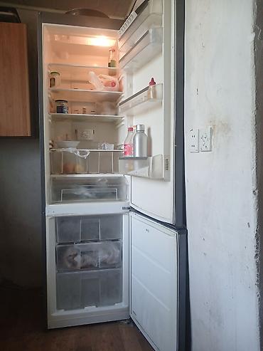 arcelik kondisioner qiymetleri: Regal iki qapılı soyuducu - Rəng: qrafit/metal boz - Üst kamera – — 1