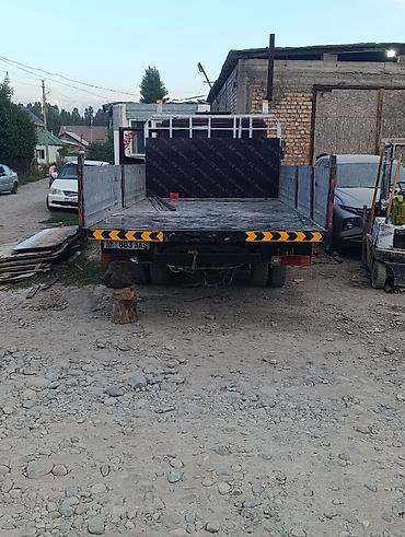 jon deere: Грузовой бортовой автомобиль Mercedes‑Benz 811D - Тип — 5