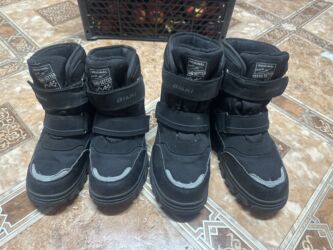 современные коляски для новорожденных: 2шт зимние ботинки для мальчикам Производство Турция 🇹🇷 Состояние и