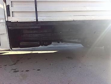 sprinter 413: Грузовой бортовой автомобиль Mercedes-Benz Sprinter (первого — 3