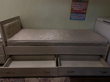 спальный уголок в комнату: Бир кишилик керебет, Колдонулган, Жумшак каптоо менен, узуну - 2 см