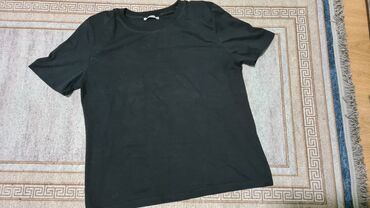 crop top majice: Zara, L (EU 40), bоја - Crna
