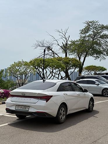 Продажа авто: Hyundai Avante: 2021 г., 1.6 л, Вариатор, Бензин, Седан — 4