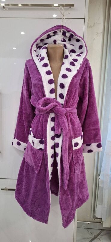 Bademantili: Veličine S m l xl 2xl
 2900 dinara — 6