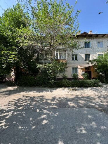 Продажа квартир: 1 комната, 28 м², Хрущевка, 3 этаж, Старый ремонт