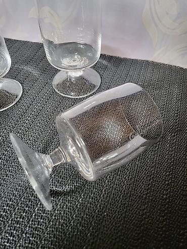 Čaše: Case za vino iz 80ih. Case ( kafanske) za vino,perketne,sve na njima — 11