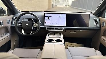 Lixiang: Lixiang L9: 2025 г., 1.5 л, Автомат, Гибрид, Кроссовер — 7