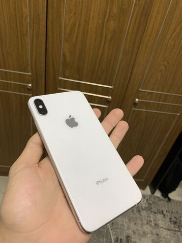 ipone 12: IPhone Xs Max, Б/у, Чехол, 77 %