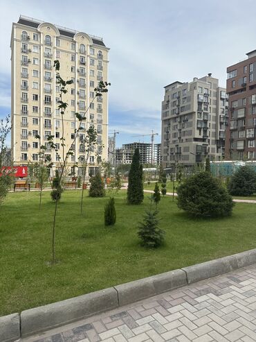1 комнатная квартира в канте: 1 бөлмө, 43 кв. м, Элитка, 9 кабат, ПСО (өзү оңдоп түзөтүп бүтүү үчүн)