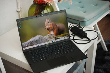 Dell: Intel Core i7, 16 GB OZU, 14 " — 10