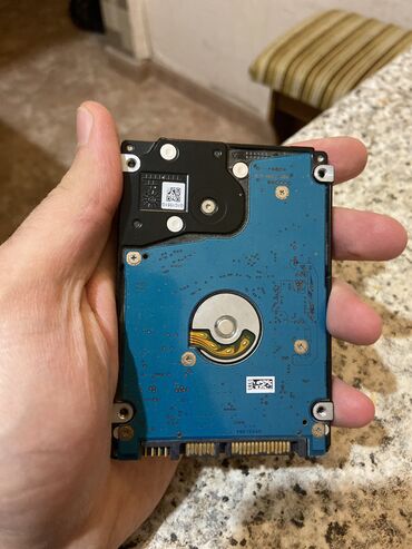 işlənmiş hard disk: Sərt disk (HDD) İşlənmiş