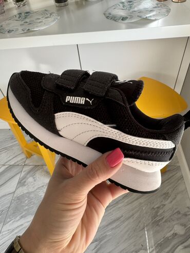 обувь детское: Детские кроссовки Puma, оригинал. 29 размер. 17.5 по стельке