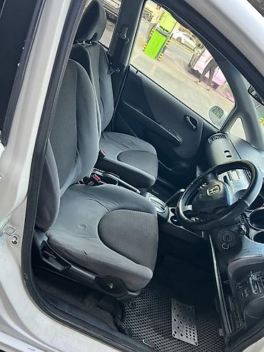 фе: Honda Fit: 2003 г., Автомат, Бензин, Хэтчбэк — 5