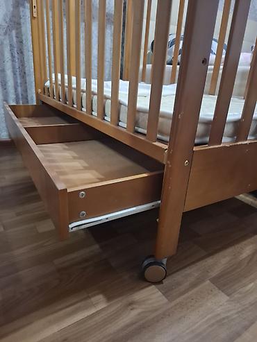 Манежи-кровати: Детская кровать 0+дерево 100% матрас намотрасник пуховые одеяло+ at lalafo.kg — 3 Манежи-кровати: Детская кровать 0+дерево 100% матрас намотрасник пуховые одеяло+ — 3