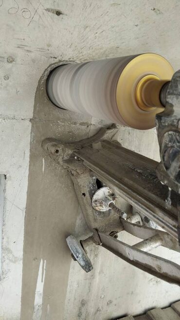 Beton işləri: Hilti aparatı ilə beton deşmə işləri . Whatsap aktivdir