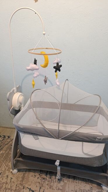 эспумед для новорожденных: Электронная детская колыбель-люлька с дугой‑мобилем и москитной сеткой