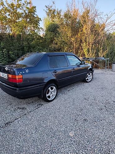 vento: Volkswagen Vento: 1992 г., 1.8 л, Механика, Бензин, Седан — 3