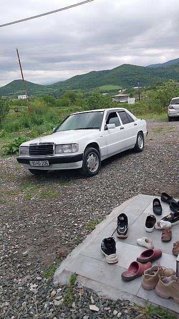 maşin satisi: Mercedes-Benz 190 (W201) sedan – ağ rəng - Kuzov: 4 qapılı sedan — 7