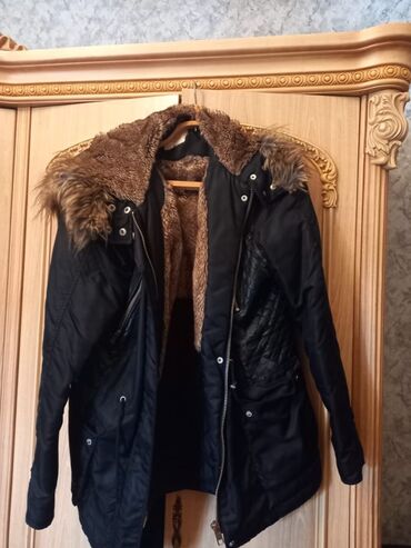 layka kurtka: Женская куртка XL, цвет - Черный