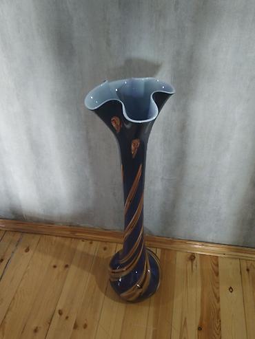 gul lecekleri: Bir vaza, Bogem şüşəsi — 1