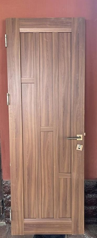 камин печь на дровах: Mənzil üçün qapı. 3 yataq otağı, 1 mətbəx qapısı. Eni 94sm, uzunluğu 2 — 1