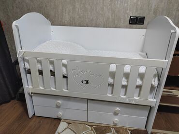 Beşiklər: Yaxsi veziyyetde 30 azn