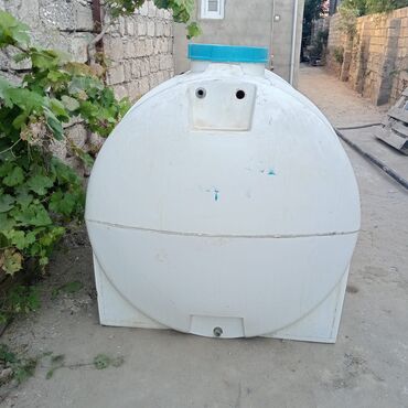 Otaq bitkiləri: Bak, Plastik, 2000 l l