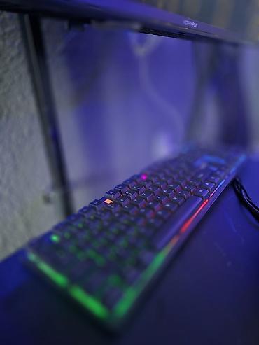 xbox logitech g920: Satılır Logitech G29 tam oyun dəsti. Dəstə daxildir: - Logitech G29 — 4