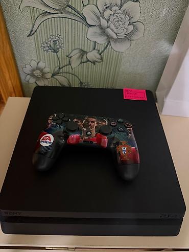 Video oyunlar və konsollar: PS 4 Slim. Salam Aleykum. Bakıya metrolara çatdırılma var. Təcili — 2