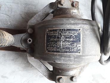бункер: Sovet istehsalı “Elektroinstrument” markalı rəndə mühərriki — 3