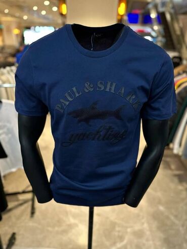 Majice: Muška majica Vel.S cena 1800 dinara vel.M cena 2000 dinara Vel.L — 2