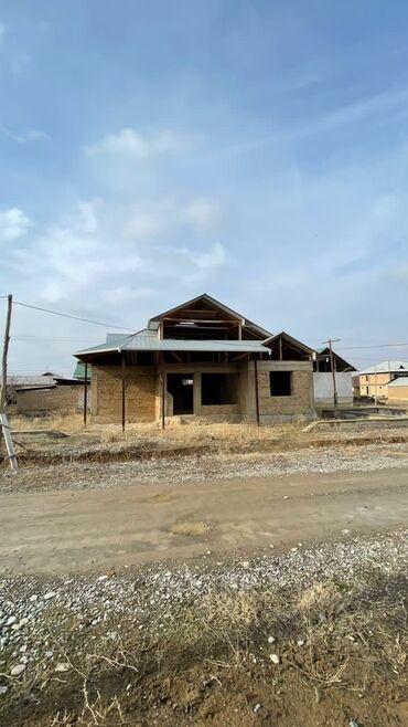 дом в городе балыкчы: 2040 м², 6 комнат, Требуется ремонт