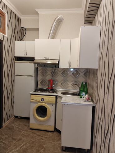 Uzunmüddətli kirayə mənzillər: Masazırda Əlyağa Vahid heykəlinin bravo marketin yanı 3 otaqlı tam -da lalafo.az — 4 Uzunmüddətli kirayə mənzillər: Masazırda Əlyağa Vahid heykəlinin bravo marketin yanı 3 otaqlı tam — 4