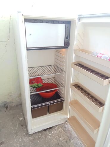 Кухонные плиты и варочные поверхности: Soyuducu yaxşı soyudur işləyir heç bir problemi yoxdur. Ödənişlə
