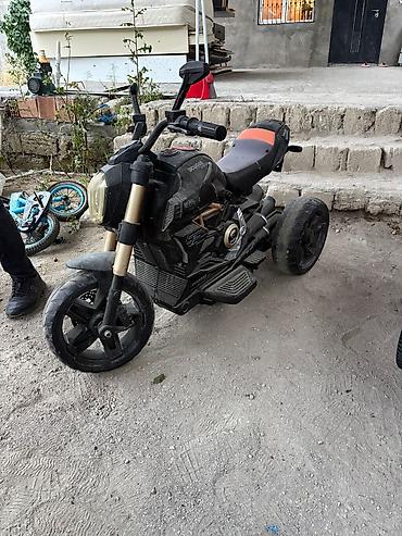 Uşaq üçün elektrik maşınları: Uşaq üçün elektrikli minik maşını - Korpus: qırmızı rəngli SUV — 5