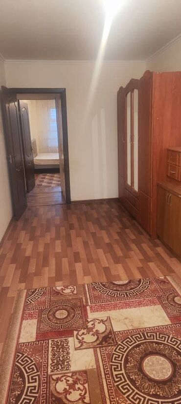 Продажа квартир: 3 комнаты, 58 м², 104 серия, 4 этаж, Косметический ремонт