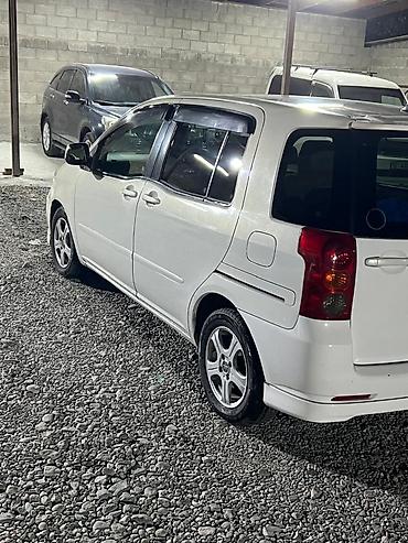 машина таракан: Toyota Raum: 2004 г., 1.5 л, Автомат, Бензин, Минивэн — 4