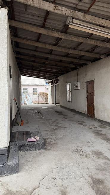 Продажа коттеджей и домов: Предлогается частный дом к продаже. Собственник. Включающей прихожую — 2